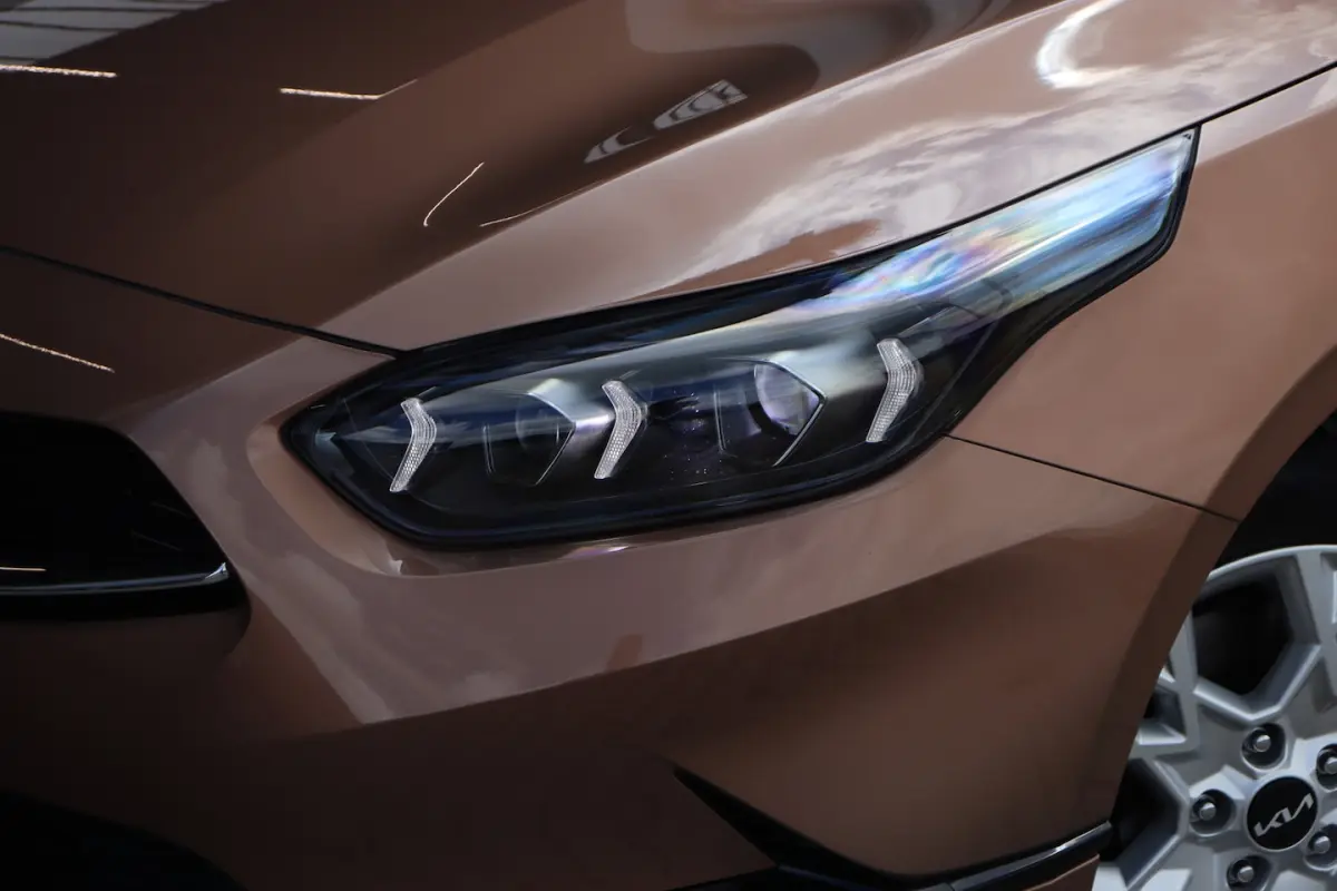 Ceed 1.0 T-GDi DynamicLine | Camera | DAB | Carplay |