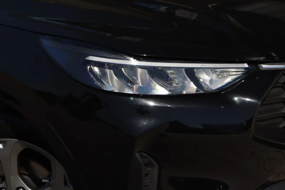 2.5 FHEV ST-Line | LED | Camera | Winter Pack |