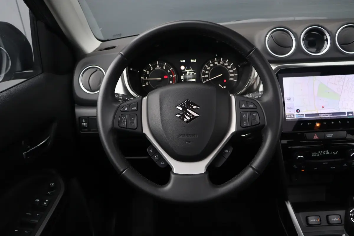 1.4 Boosterjet Style Smart Hybrid | Pano | Camera | ACC | Fabrieksgarantie |