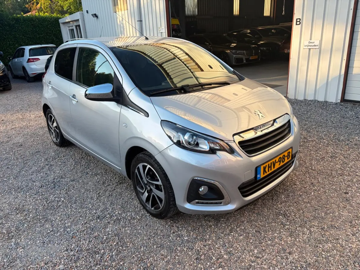1.0 e-VTi Active Airco 5 deurs Automaat Nw APK