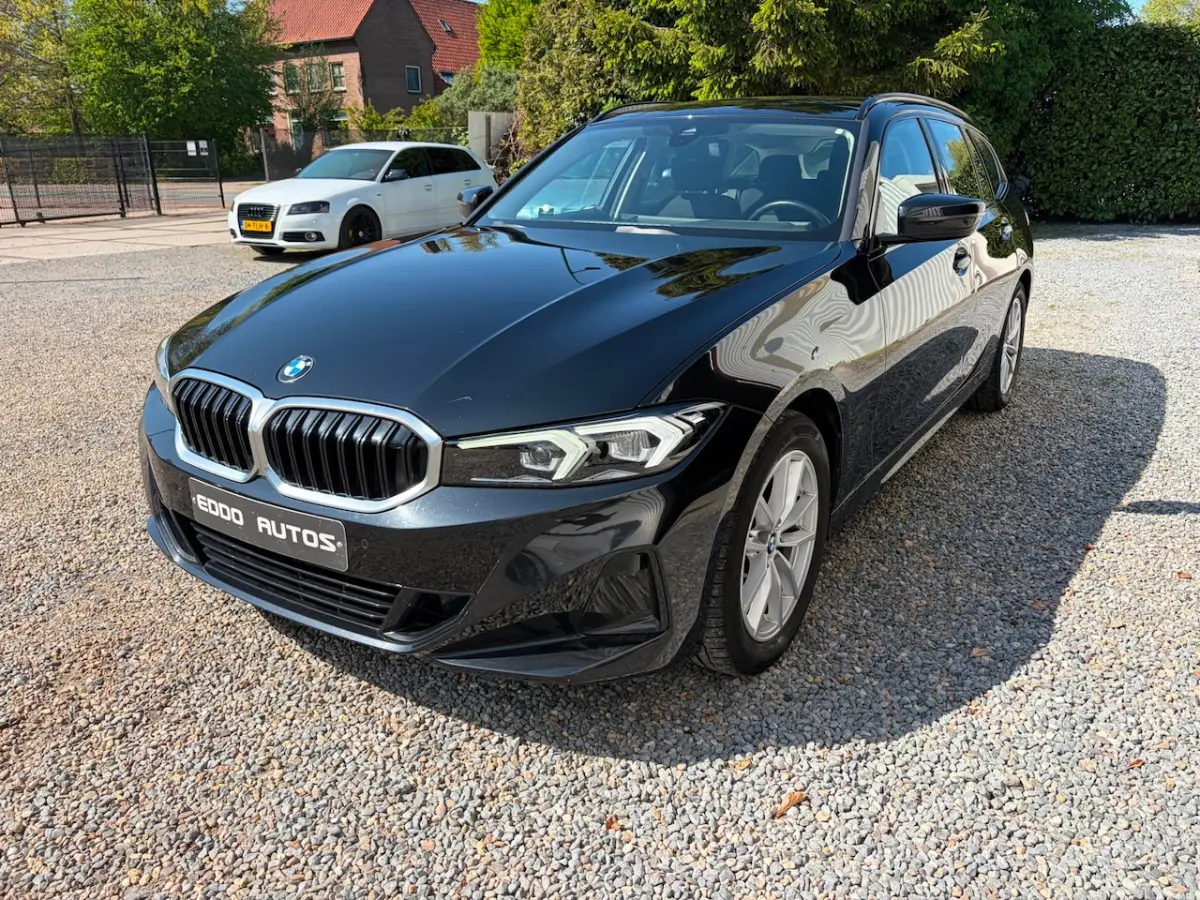 318i NW MODEL ZWART LED BTW ALL IN