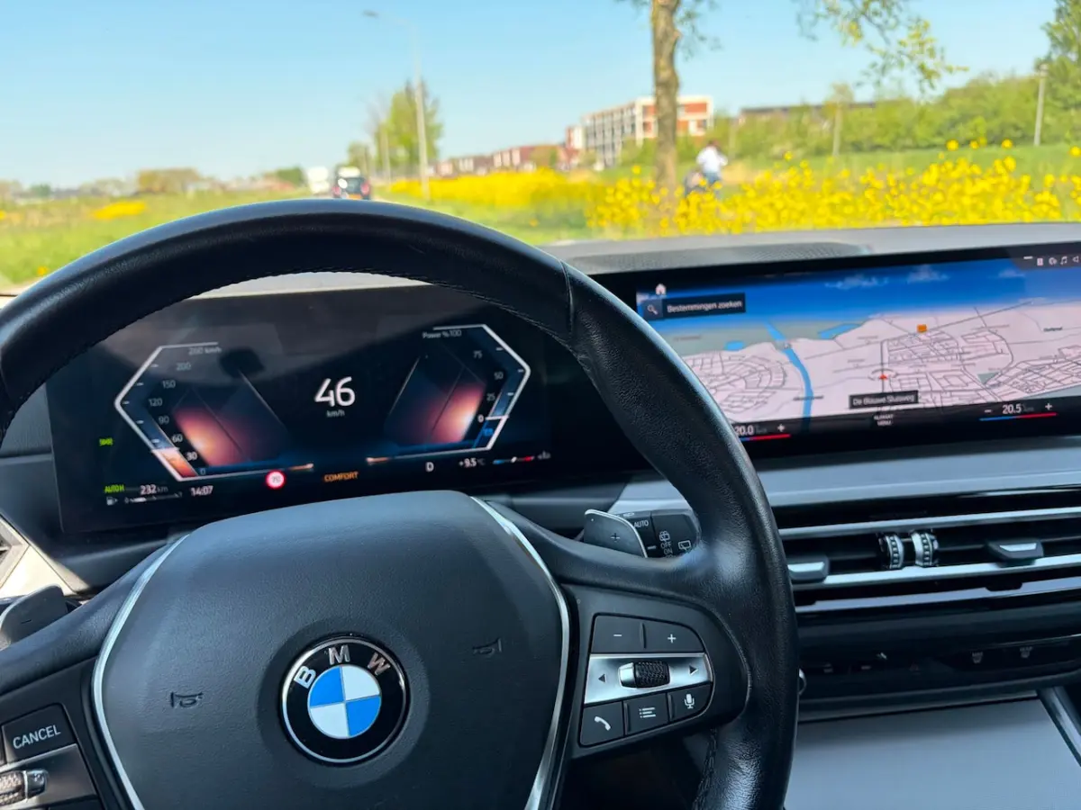 318i NW MODEL ZWART LED BTW ALL IN