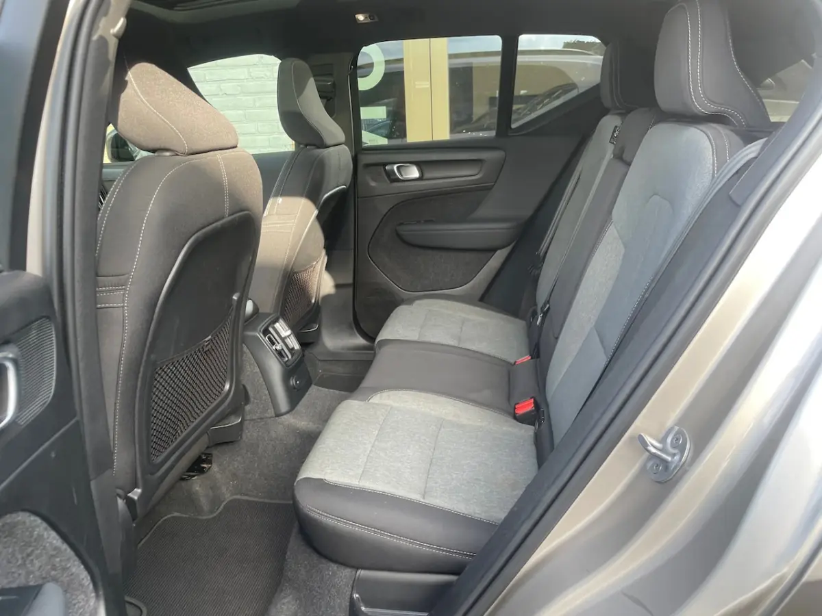 1.5 T4 Plug-in hybrid Plus dark pano stoelverwarming 20 inch