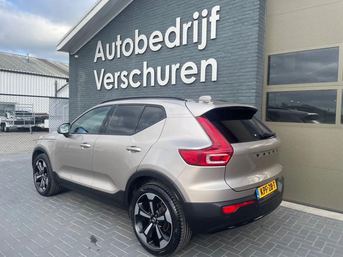 1.5 T4 Plug-in hybrid Plus dark pano stoelverwarming 20 inch