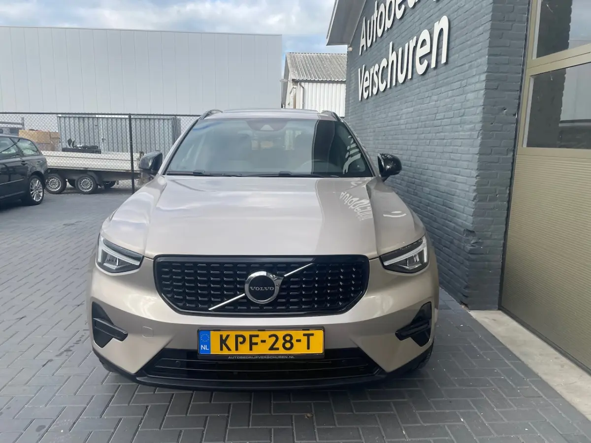 1.5 T4 Plug-in hybrid Plus dark pano stoelverwarming 20 inch