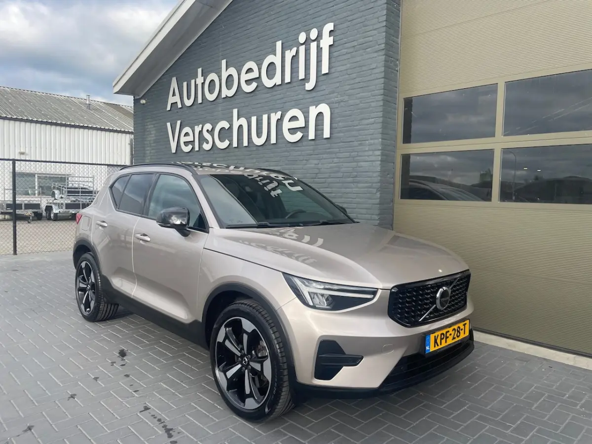 1.5 T4 Plug-in hybrid Plus dark pano stoelverwarming 20 inch