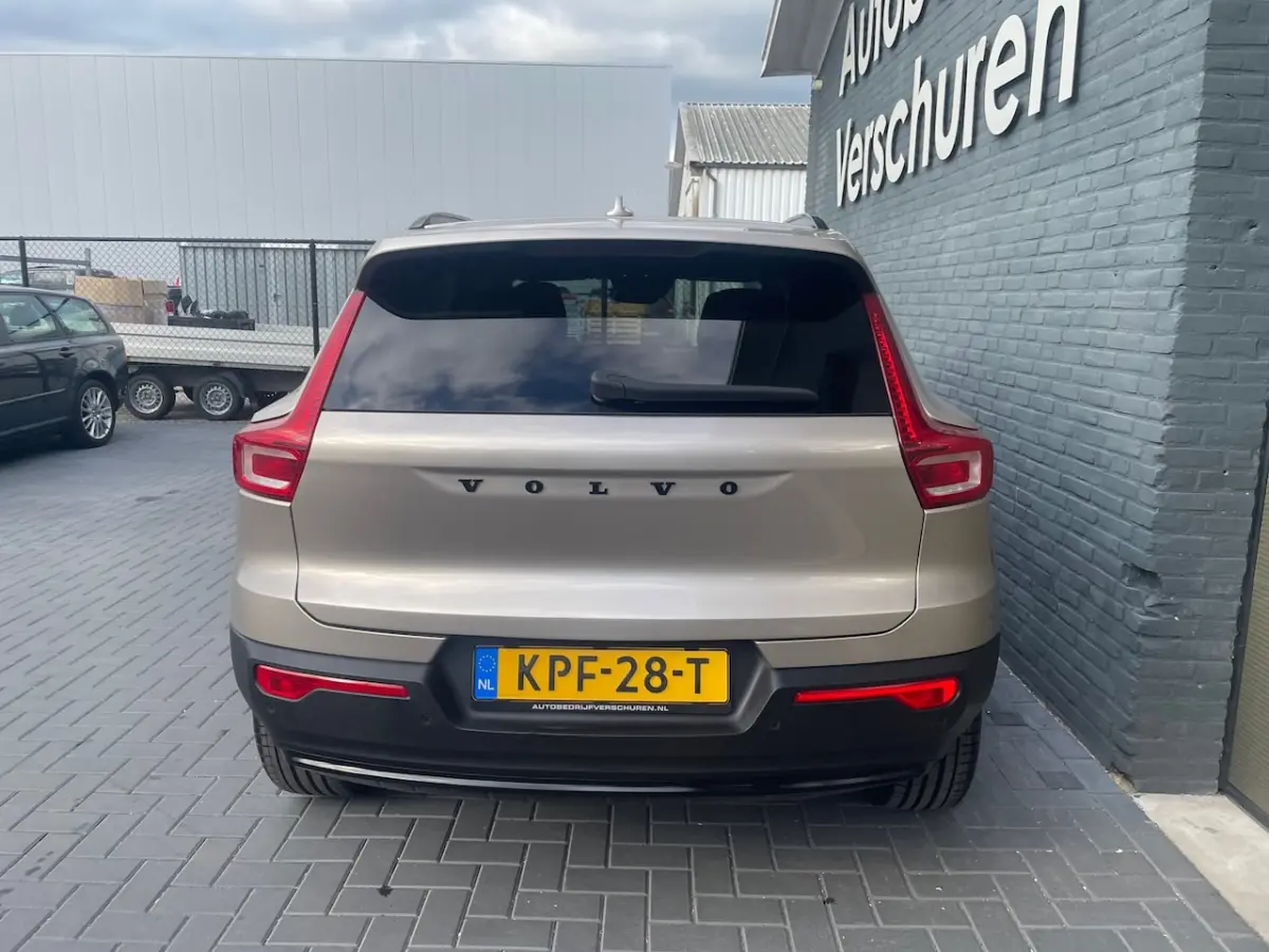 1.5 T4 Plug-in hybrid Plus dark pano stoelverwarming 20 inch
