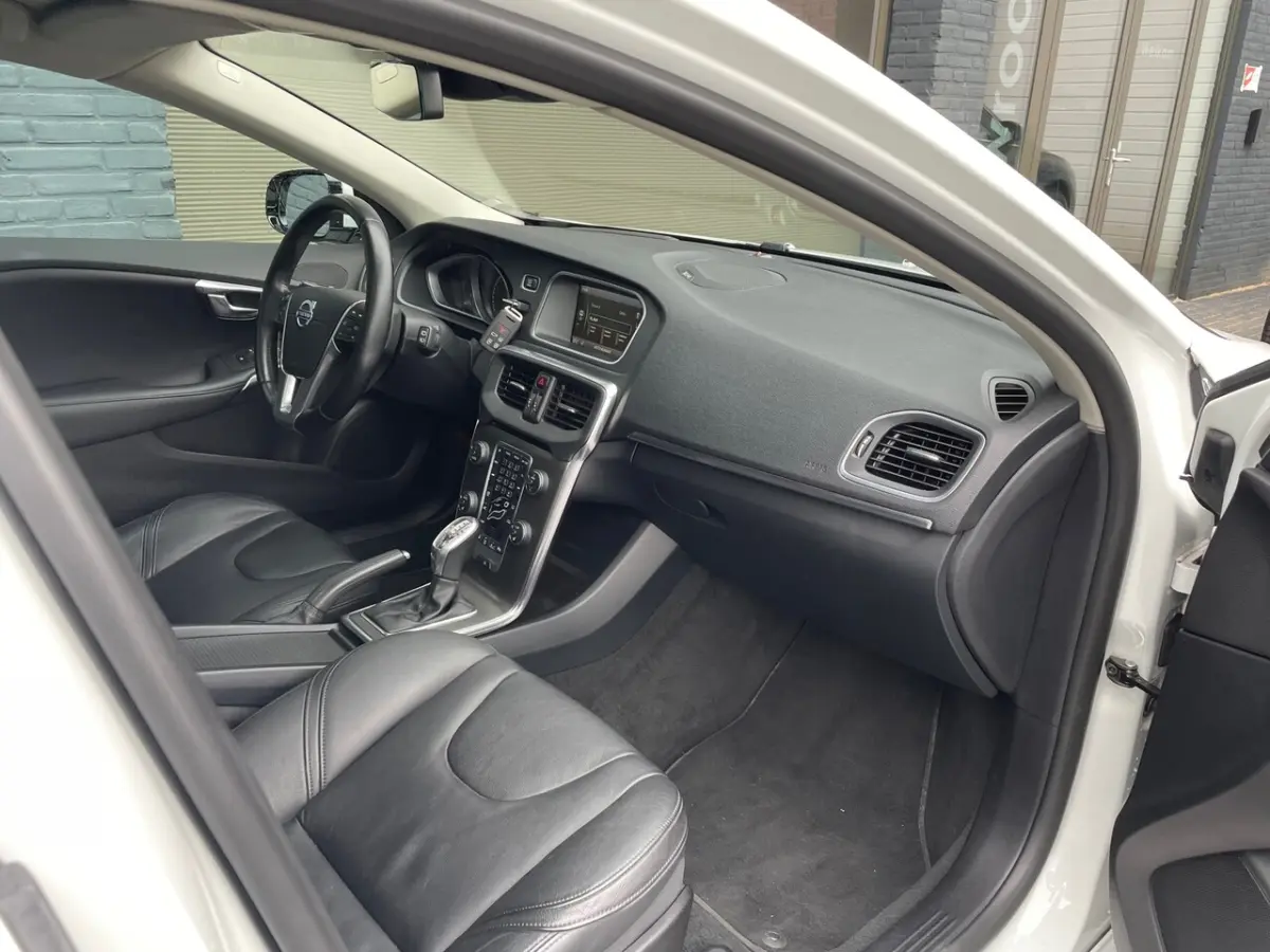 2.5 T5 Summum uniek full option pano adaptieve cruise 5 cilinder