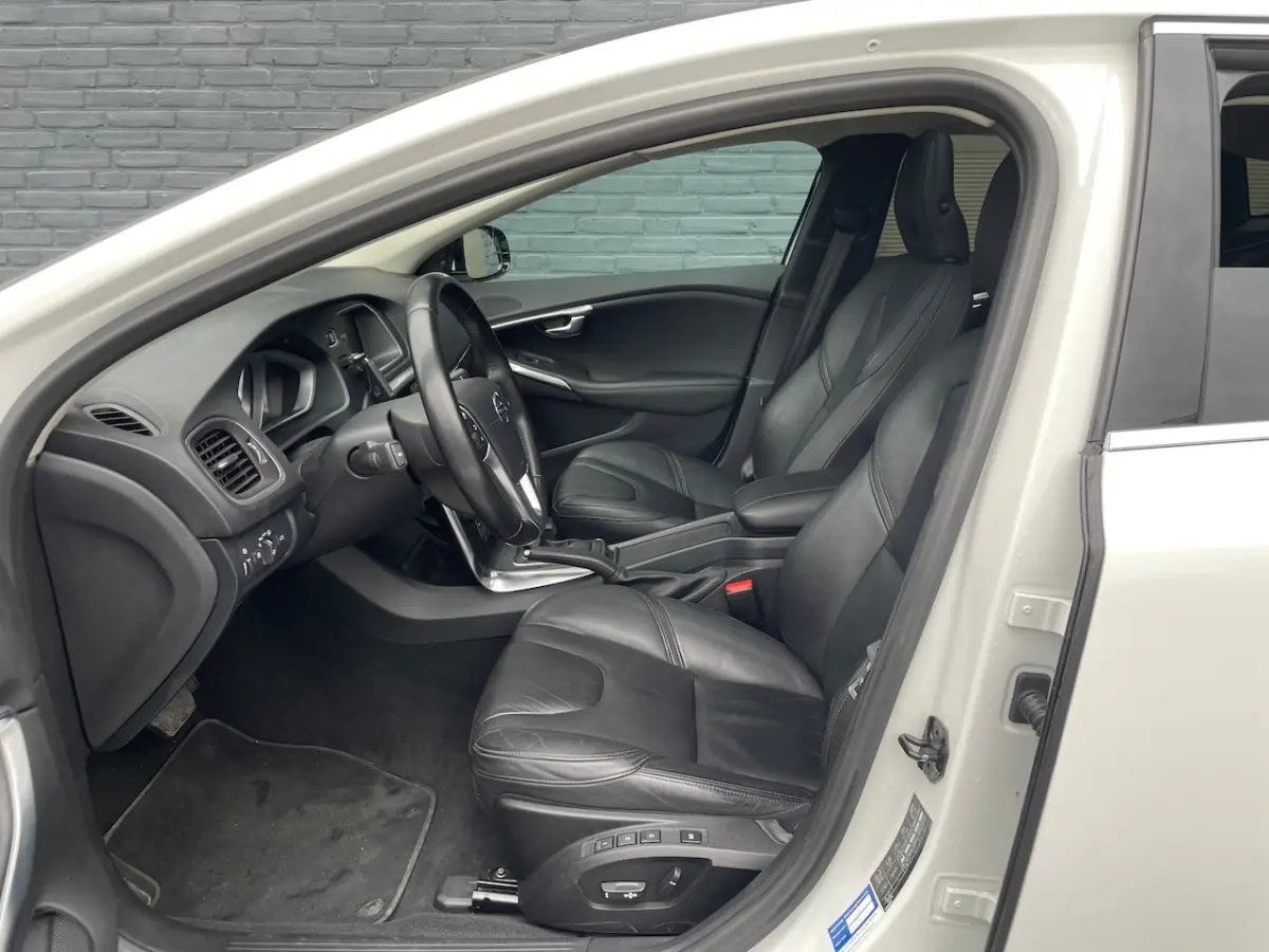 2.5 T5 Summum uniek full option pano adaptieve cruise 5 cilinder