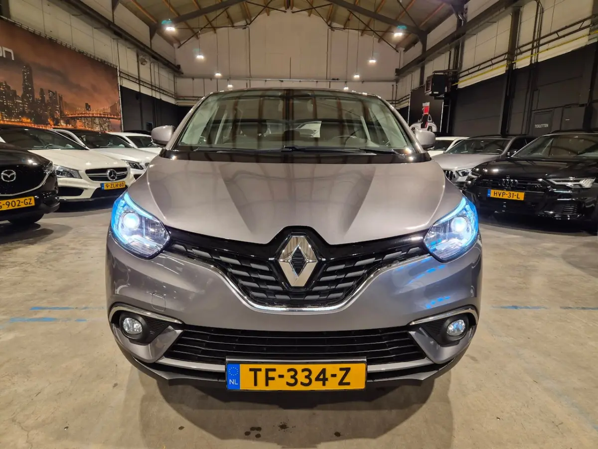 1.2 TCe Zen - Navigatie - Airco - Cruise Control