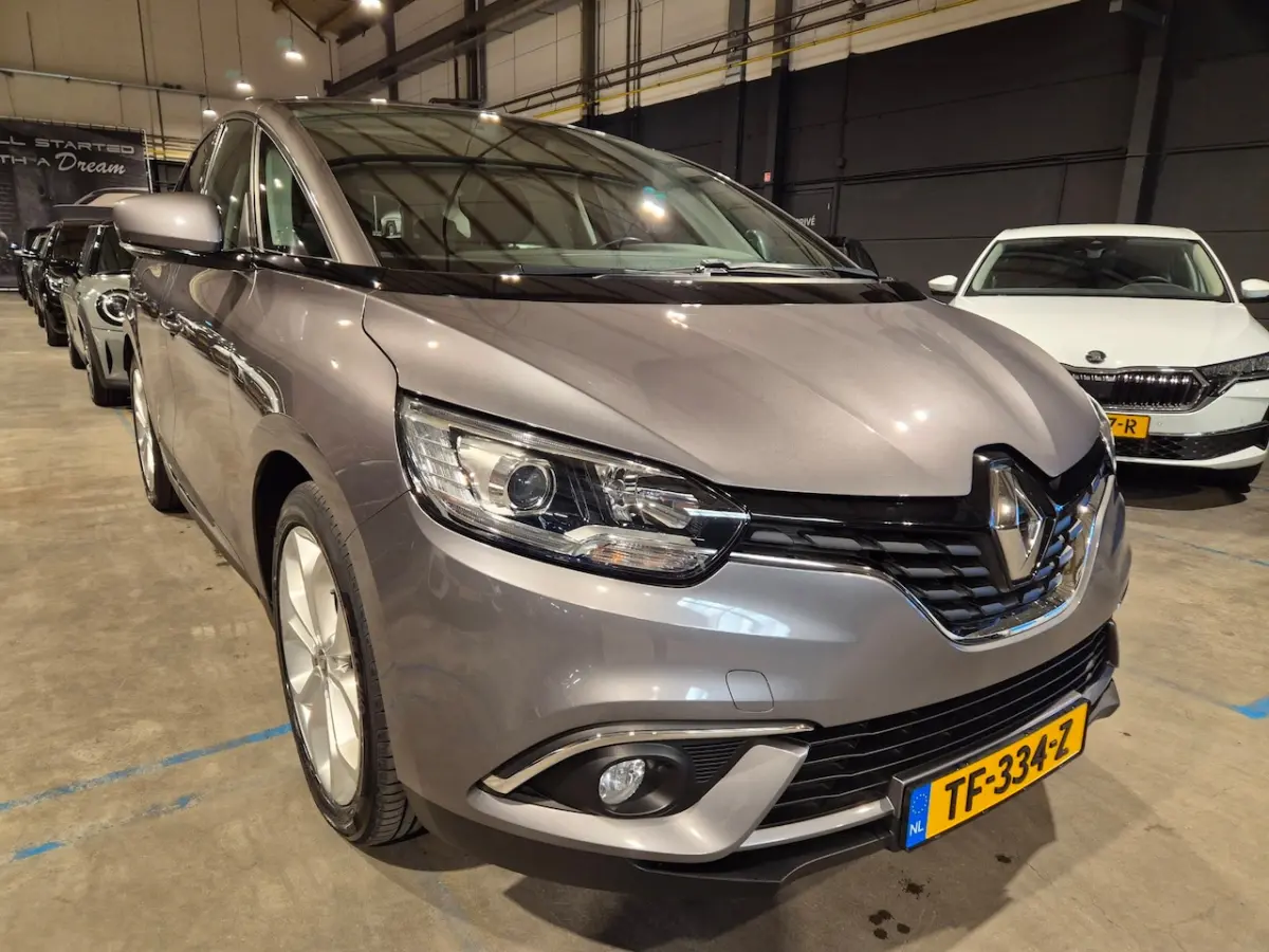 1.2 TCe Zen - Navigatie - Airco - Cruise Control