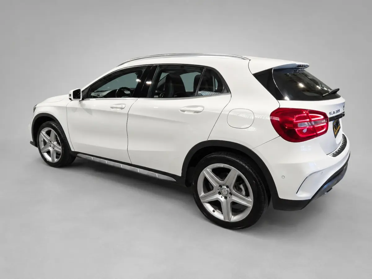 200 Prestige - AMG Edition - Automaat - Stoelverw - Navi - Cruise - Camera - Afn Trekhaak