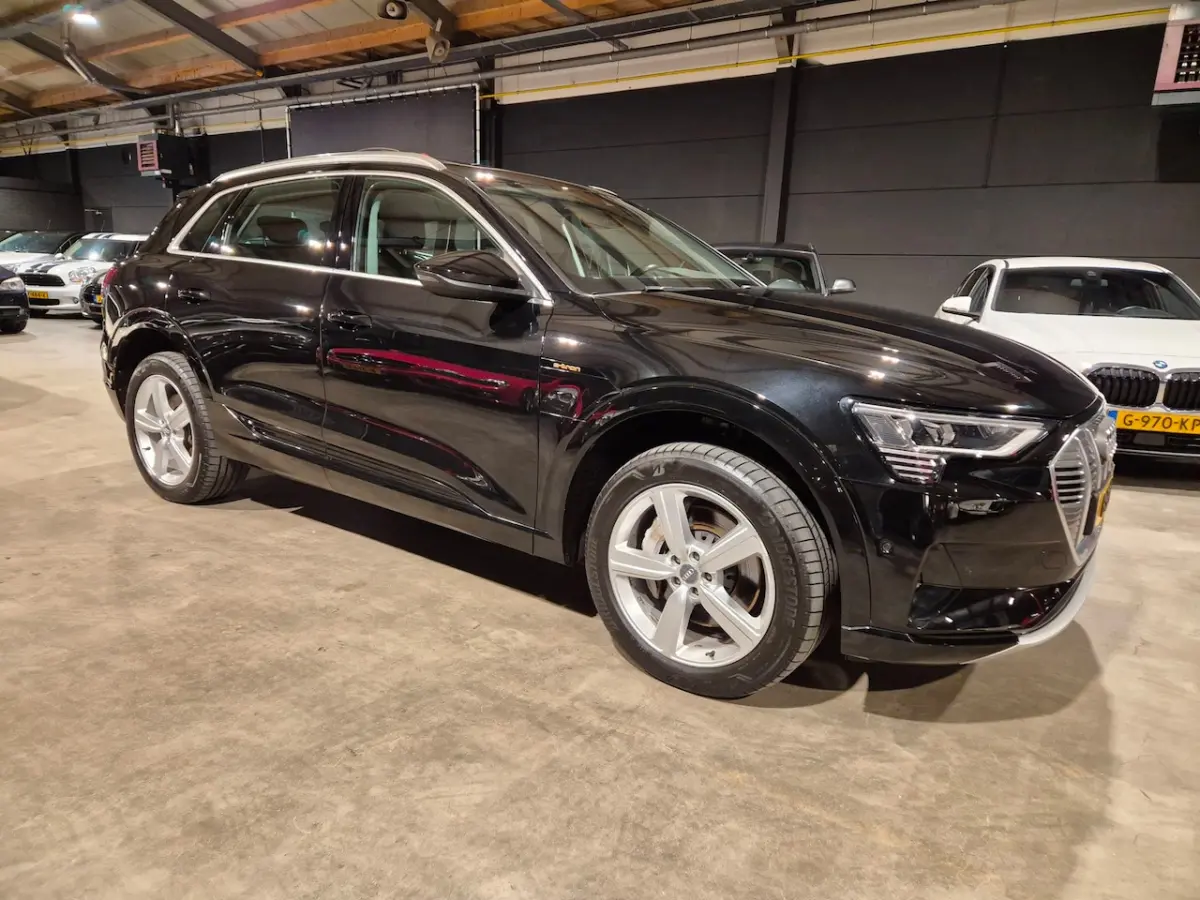 50 Quattro Launch edition plus 71 kWh - Panodak - Leder - Adapt Cruise - Afn Trekhaak - In