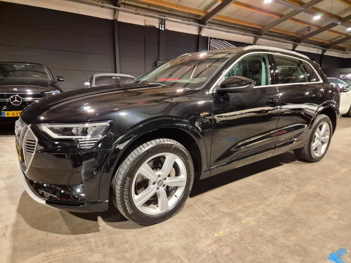 50 Quattro Launch edition plus 71 kWh - Panodak - Leder - Adapt Cruise - Afn Trekhaak - In