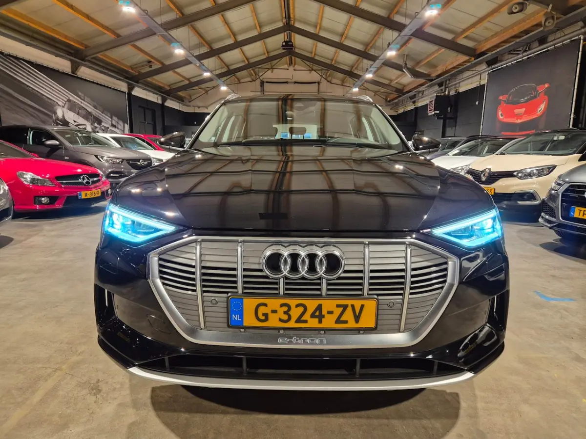 50 Quattro Launch edition plus 71 kWh - Panodak - Leder - Adapt Cruise - Afn Trekhaak - In