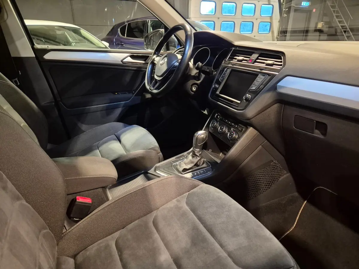 1.4 TSI ACT Comfortline Business Automaat - Panoramadak - Clima - Adapt Cruise - Camera -