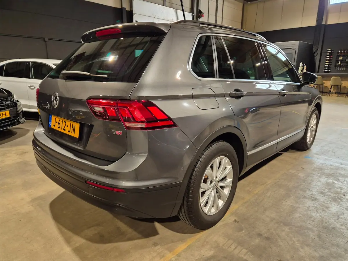 1.4 TSI ACT Comfortline Business Automaat - Panoramadak - Clima - Adapt Cruise - Camera -