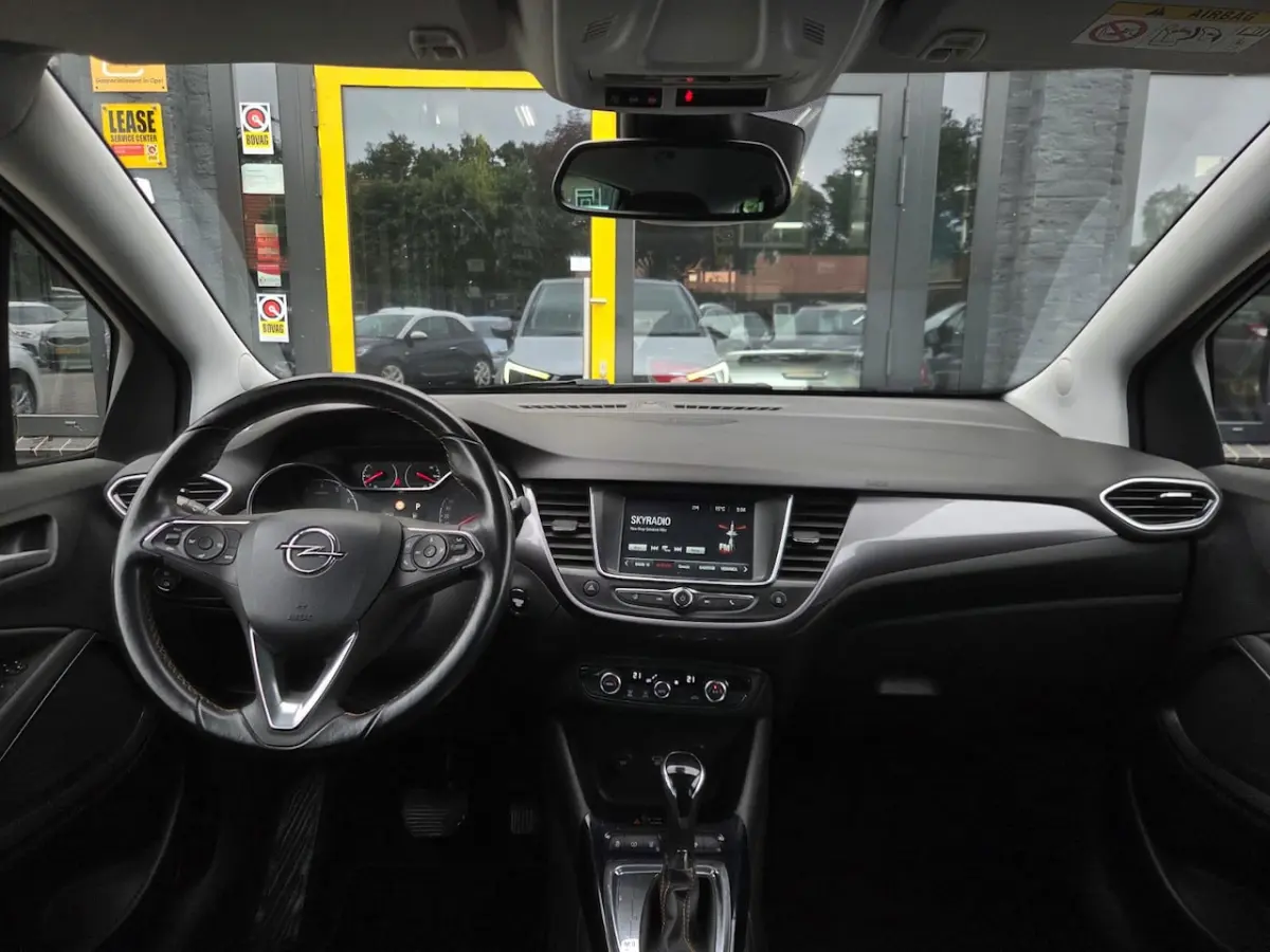 1.2 Turbo Aut. Innovation | Nw Distr. | Trekhaak | Camera + Sens | Climate | Keyless | 17"