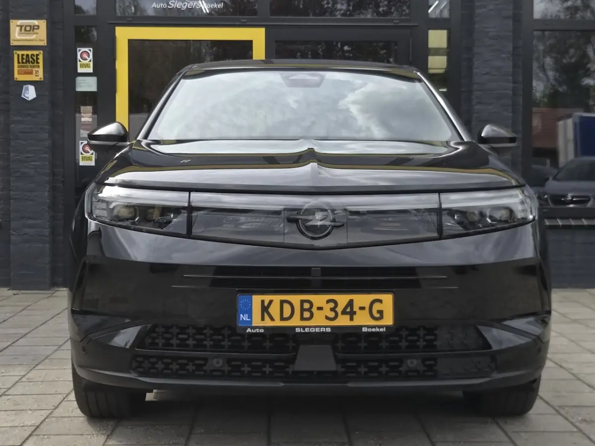 1.2 Turbo Hybrid GS | Stoelv + Stuurv | Camer + Sensoren | BT Carplay | BT Android Auto |