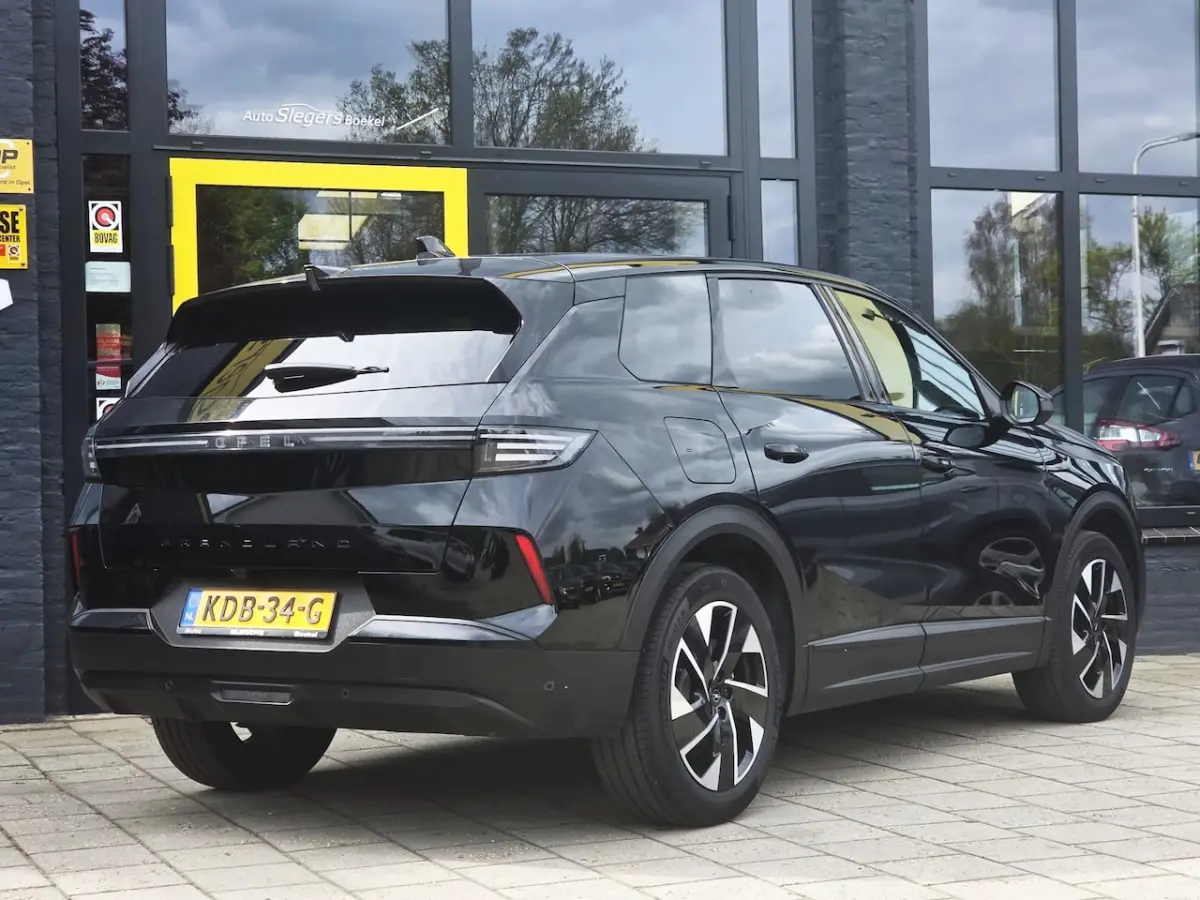 1.2 Turbo Hybrid GS | Stoelv + Stuurv | Camer + Sensoren | BT Carplay | BT Android Auto |