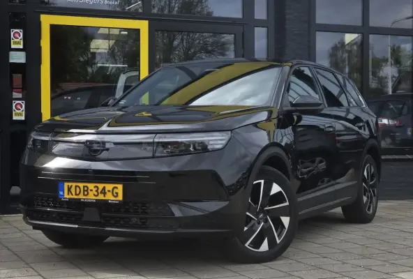 1.2 Turbo Hybrid GS | Stoelv + Stuurv | Camer + Sensoren | BT Carplay | BT Android Auto |