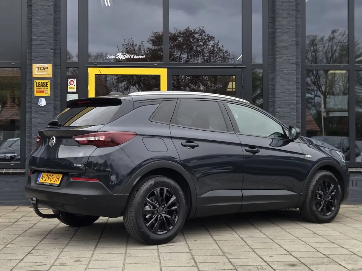 1.2 Turbo Automaat Innovation 130pk I Camera I Stoel + stuurverw I Cruise I 17" I eye I Pd