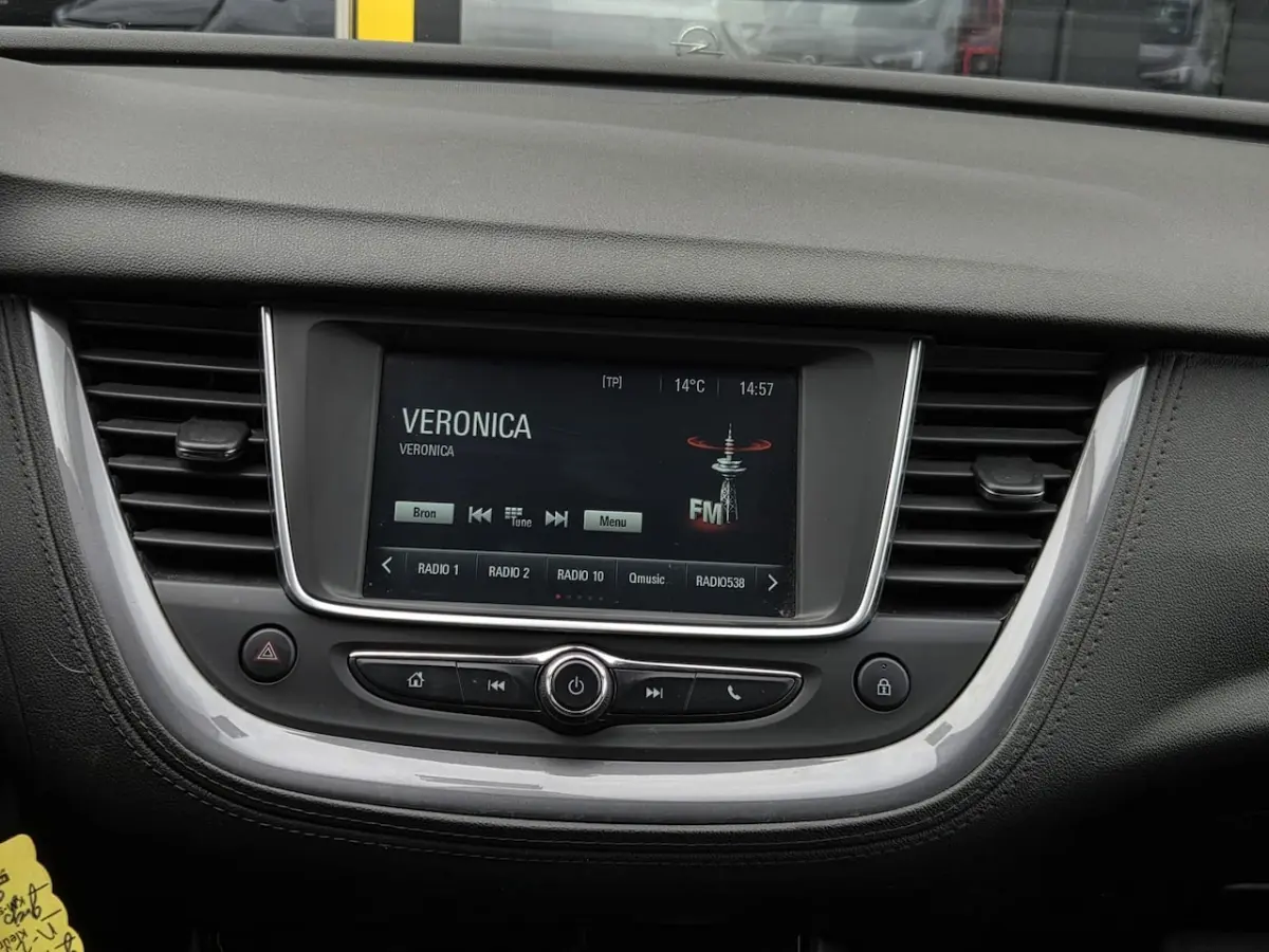 1.2 Turbo Automaat Innovation 130pk I Camera I Stoel + stuurverw I Cruise I 17" I eye I Pd