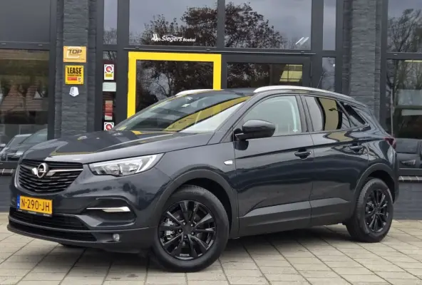 1.2 Turbo Automaat Innovation 130pk I Camera I Stoel + stuurverw I Cruise I 17" I eye I Pd