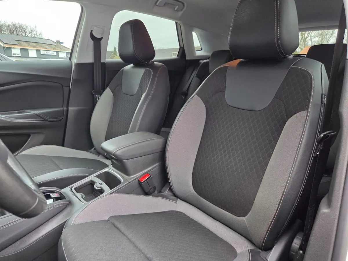 1.2 Turbo Innovation | Camera + Sensoren | Carplay | Android Auto | Navi | Telefoon