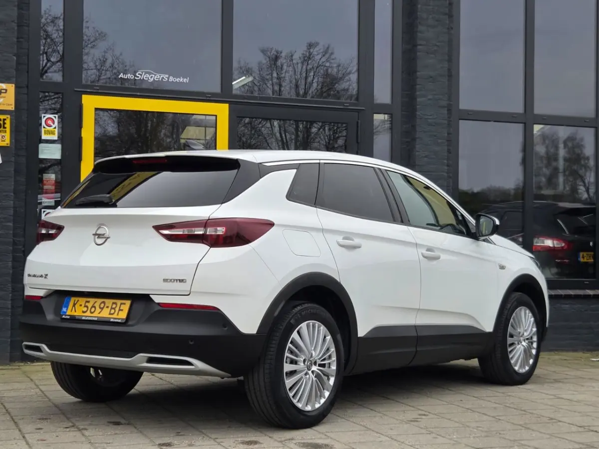 1.2 Turbo Innovation | Camera + Sensoren | Carplay | Android Auto | Navi | Telefoon