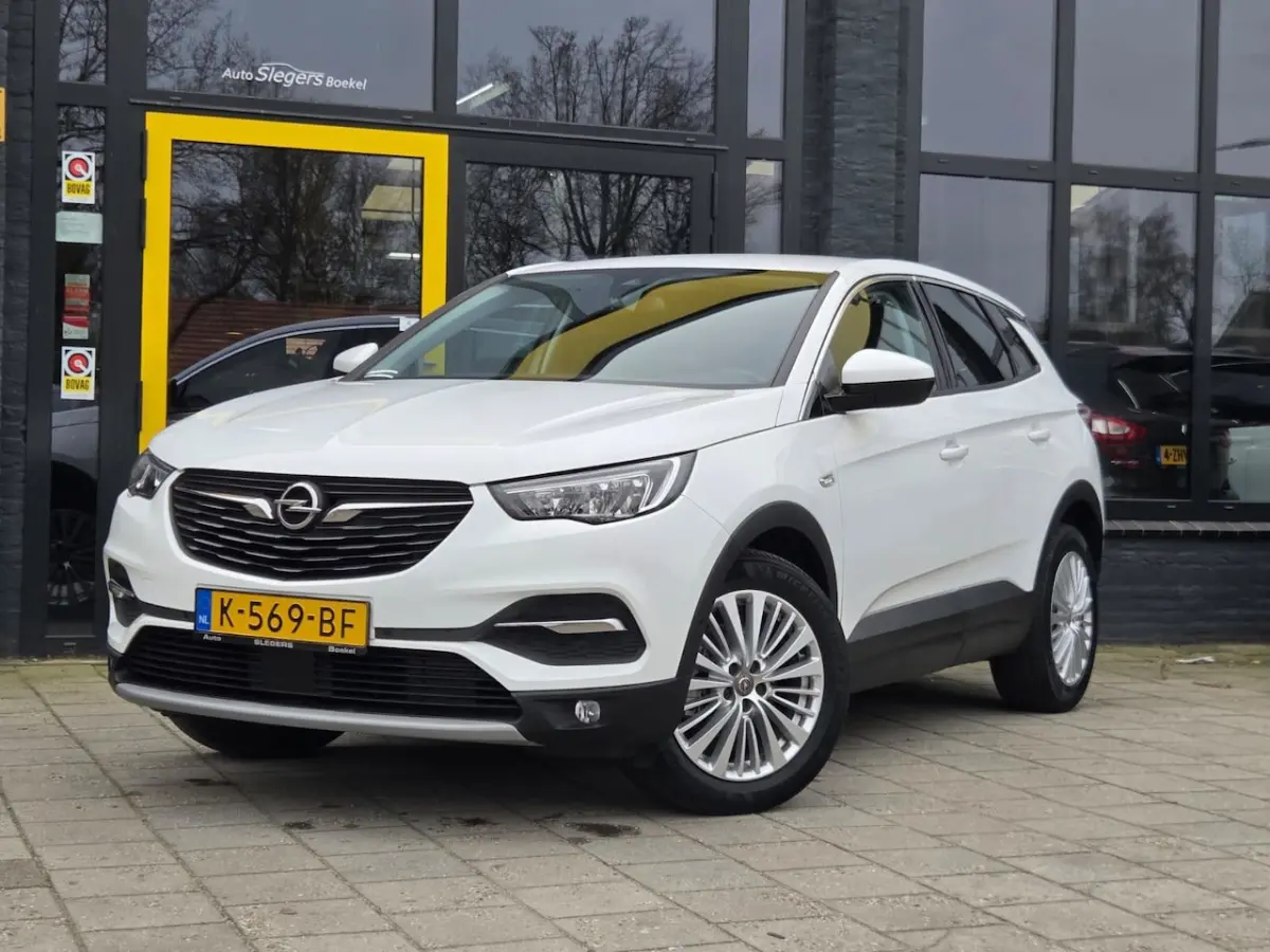 1.2 Turbo Innovation | Camera + Sensoren | Carplay | Android Auto | Navi | Telefoon