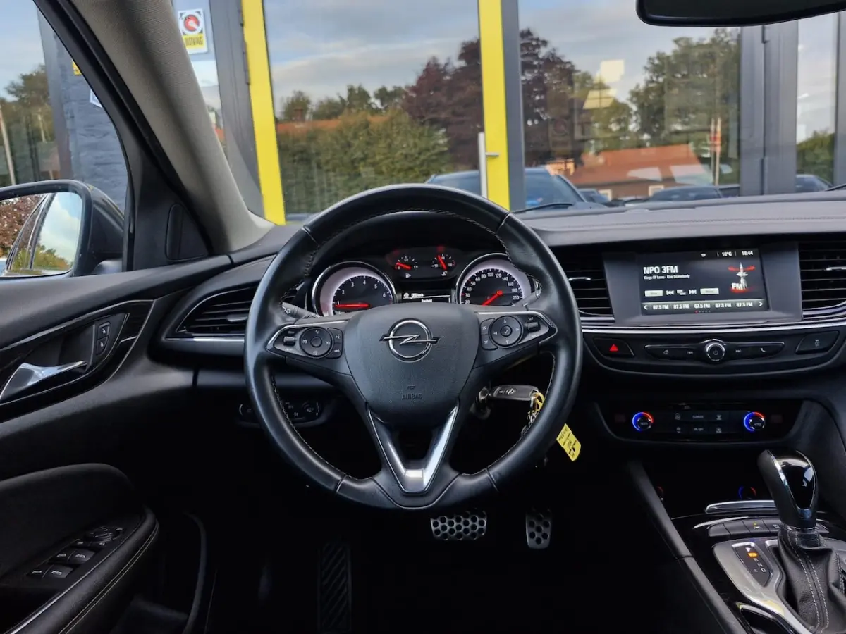 1.5 Turbo Business Executive Automaat | Camera + Sensoren | Climate | Cruise | Carplay | B