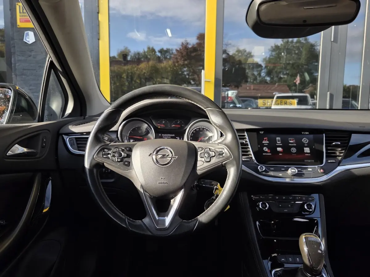 1.0 Innovation |Parkeersensoren V + A| Carplay | Android | `Navi | Tel | Cruise Contr | Cl