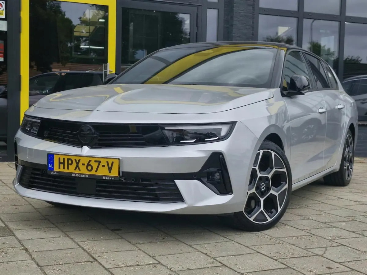 1.6 Turbo Plug In Hybrid Ultimate | Schuifdak | AGR | Stoelvent + Verw | Camera + Sensoren