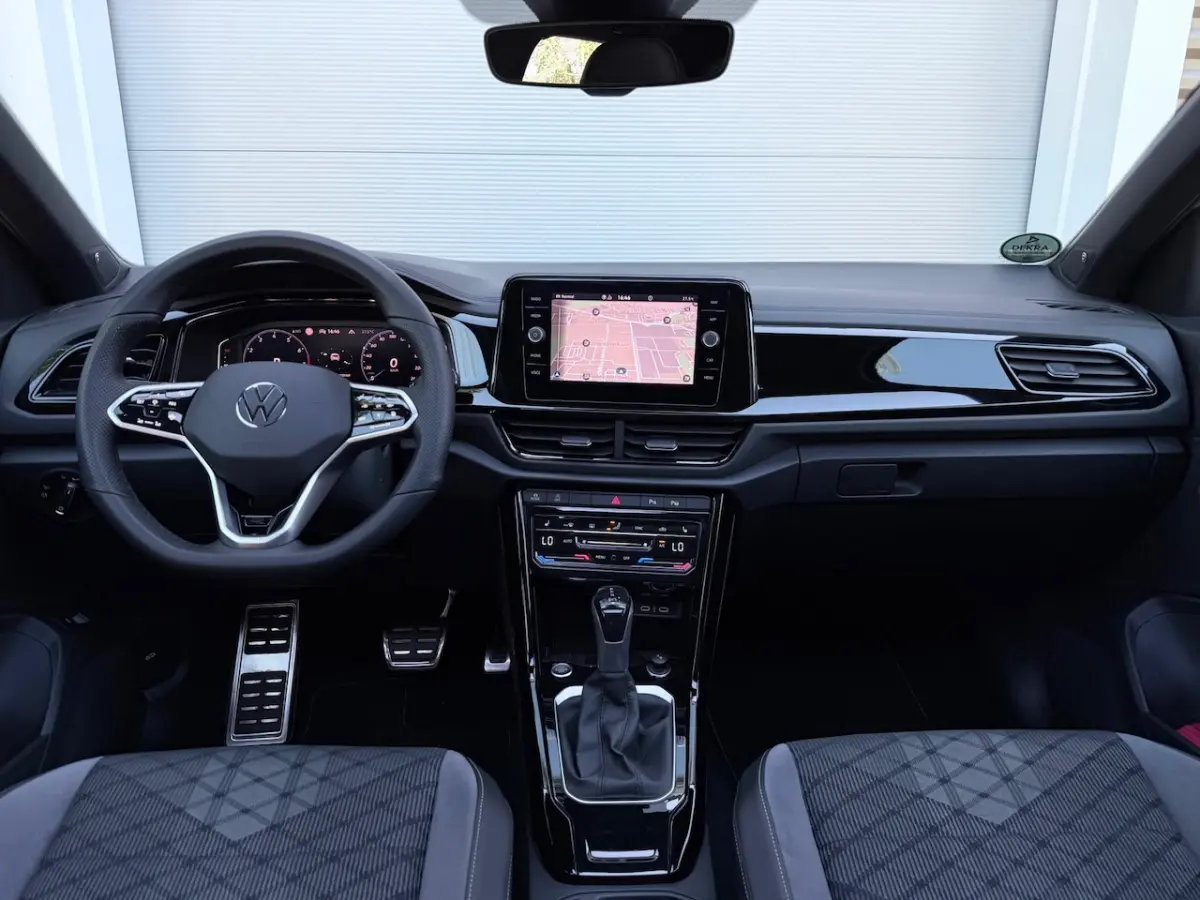 1.5 TSI 3x R-Line Pano/Keyless/Camera
