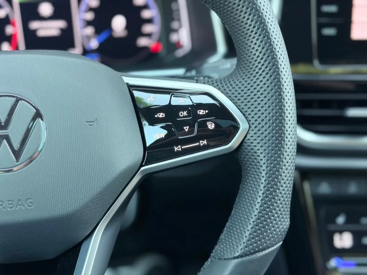 1.5 TSI 3x R-Line Pano/Keyless/Camera