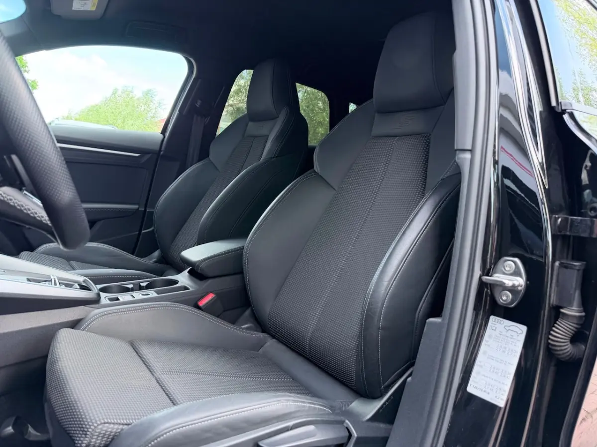 40 TFSI quattro S-Line Camera/AppleCarPlay