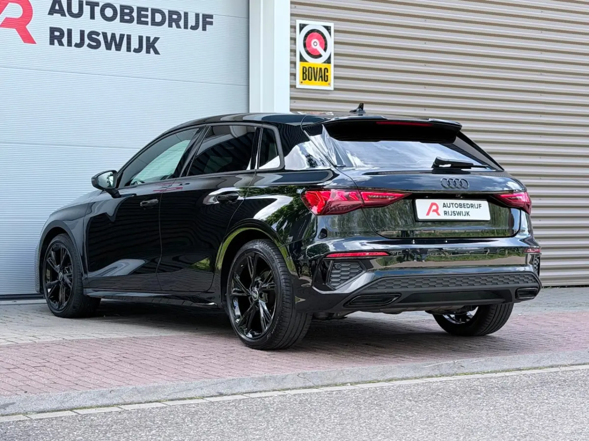 40 TFSI quattro S-Line Camera/AppleCarPlay