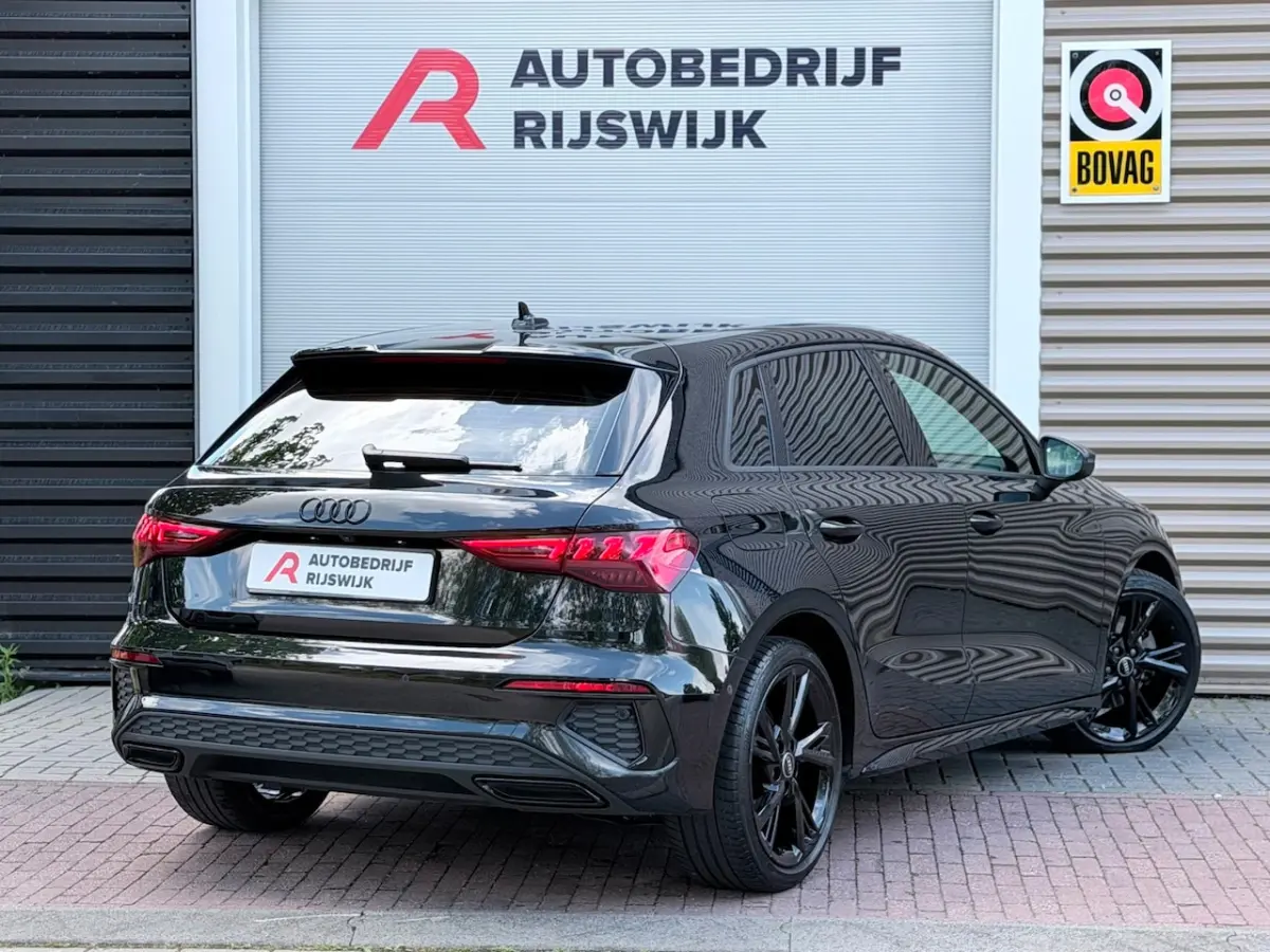 40 TFSI quattro S-Line Camera/AppleCarPlay