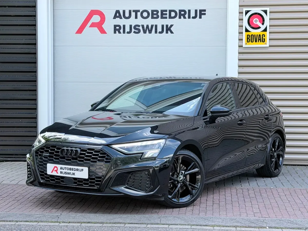 40 TFSI quattro S-Line Camera/AppleCarPlay