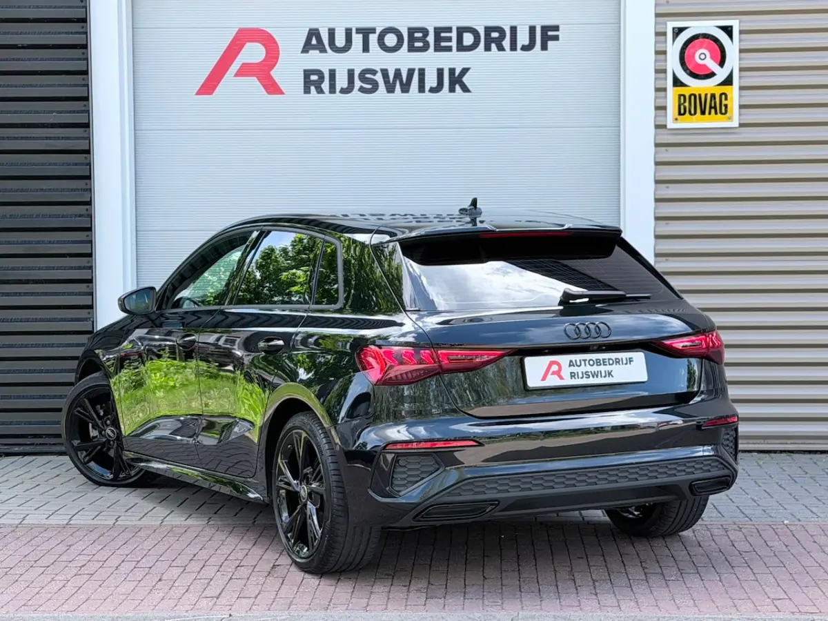 40 TFSI quattro S-Line Camera/AppleCarPlay