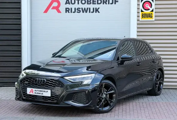 40 TFSI quattro S-Line Camera/AppleCarPlay