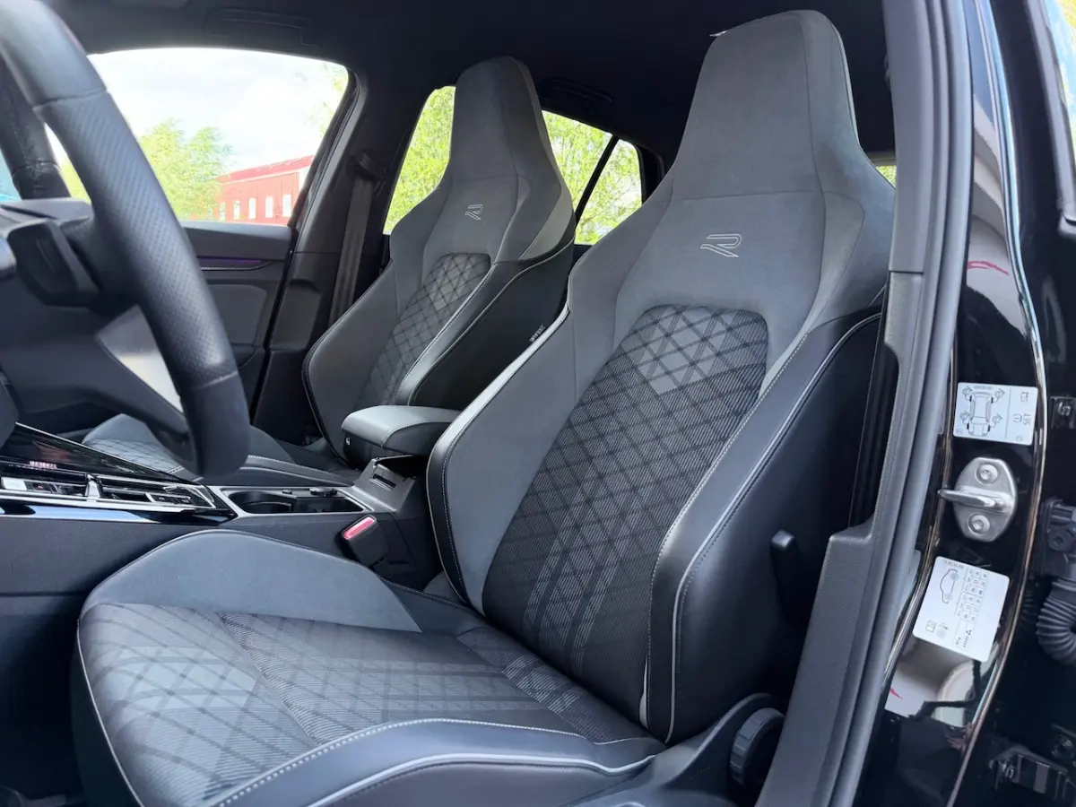 1.5 TSI 3x R-Line Matrix/Camera/Acc
