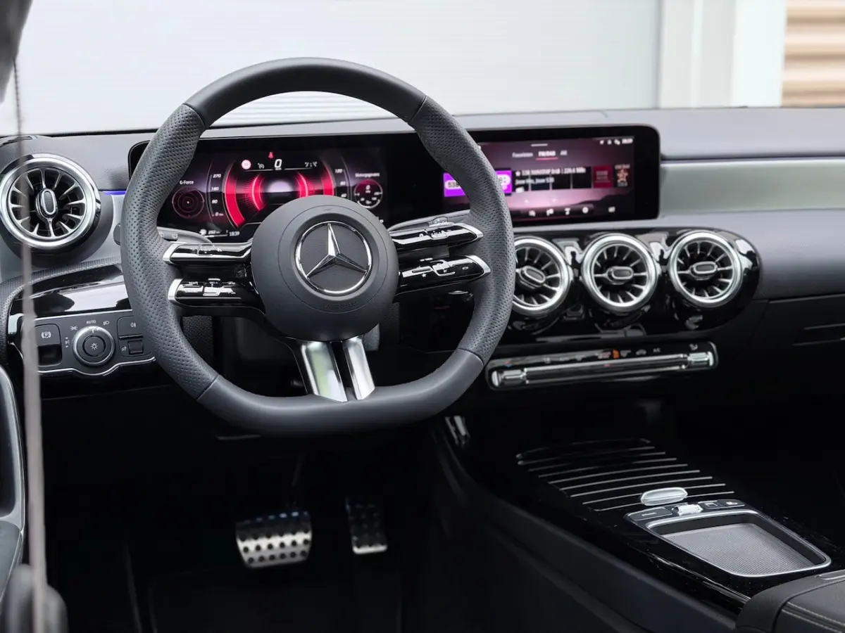 200 AMG Line Pano/Sfeer/Night/Camera