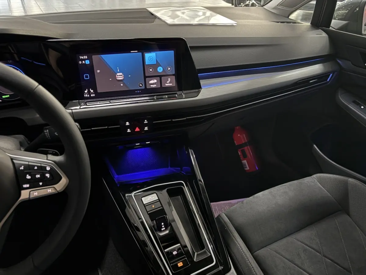 1.4 eHybrid Pano|Carplay|Camera|204pk