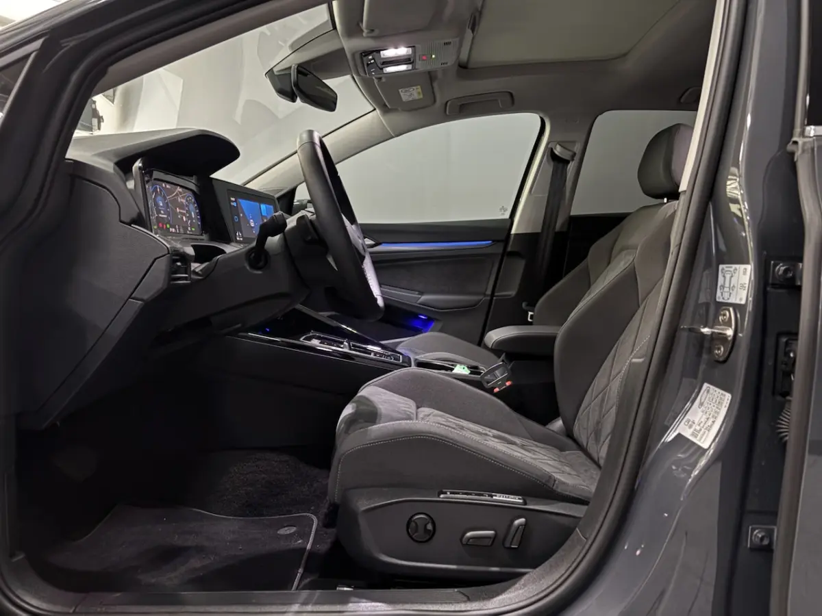 1.4 eHybrid Pano|Carplay|Camera|204pk