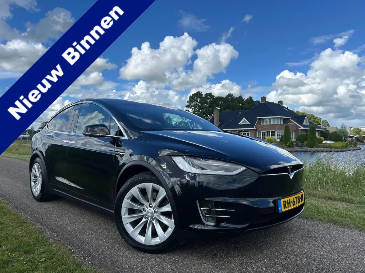 100D | SOH 91, 2 | Leer | Stoelverwarming | Dodehoek Detectie | Luchtvering | LED
