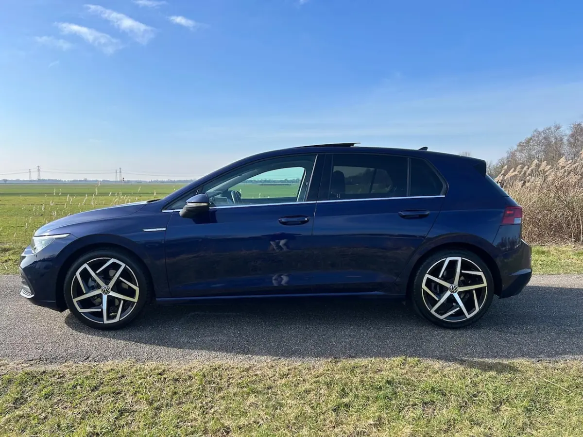 1.5 eTSI R-Line Panoramadak / Automaat / Ergocomfortstoel