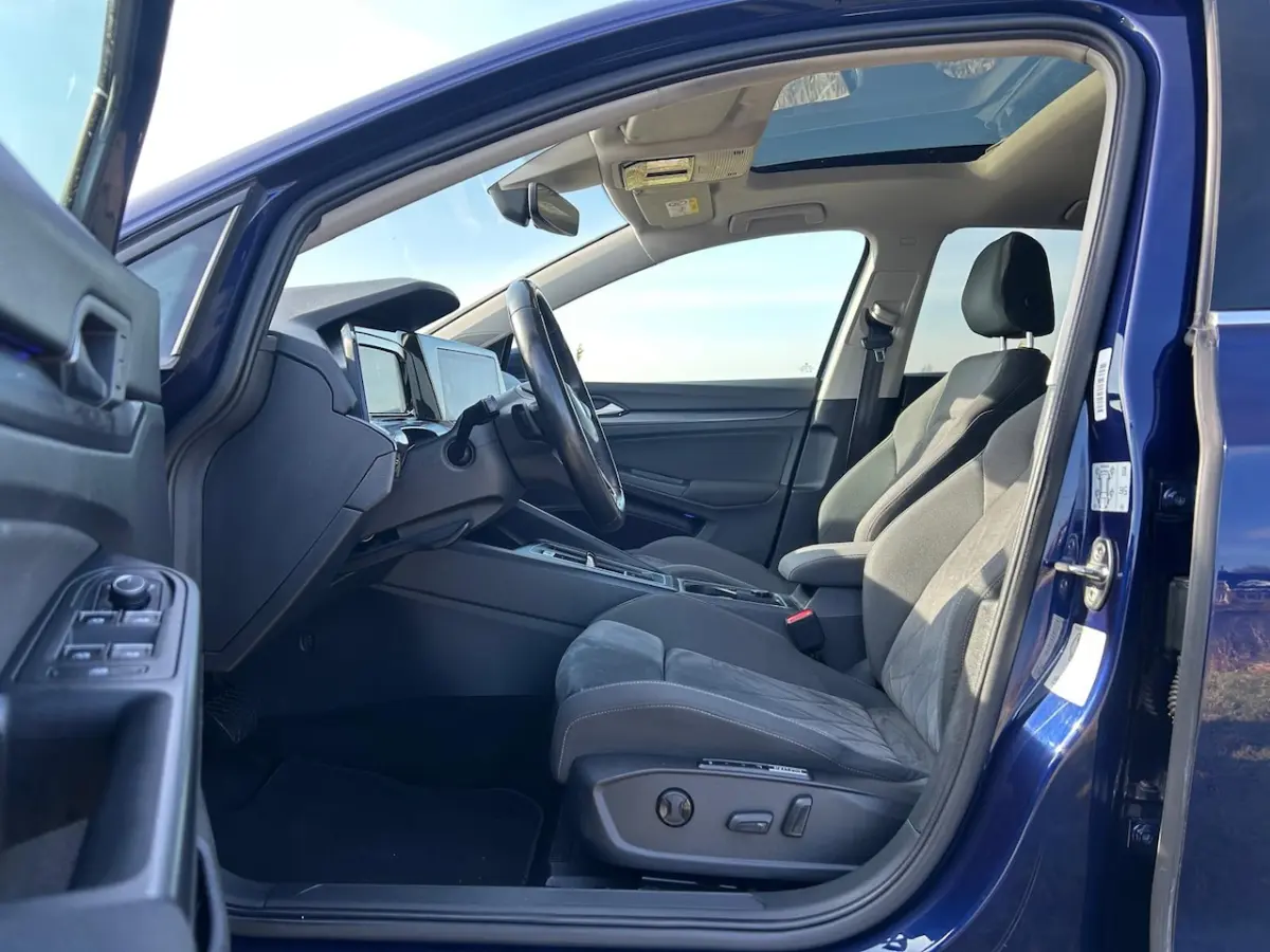 1.5 eTSI R-Line Panoramadak / Automaat / Ergocomfortstoel