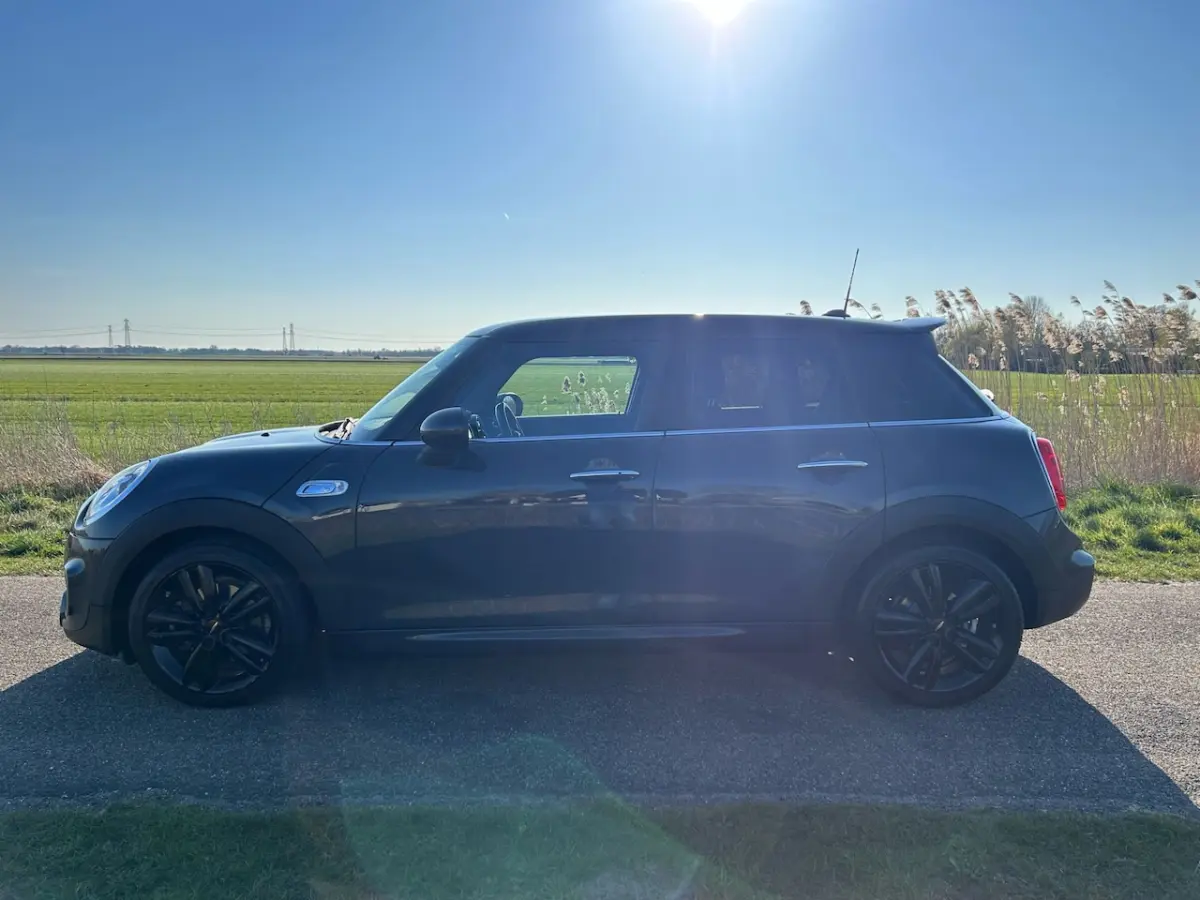 2.0 192 PK Chili Serious Business John Cooper Works Uitvoering